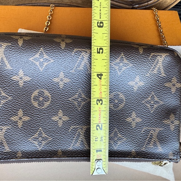 Louis Vuitton Pouchette with new LV gold Crossbody chain - Picture 12 of 15